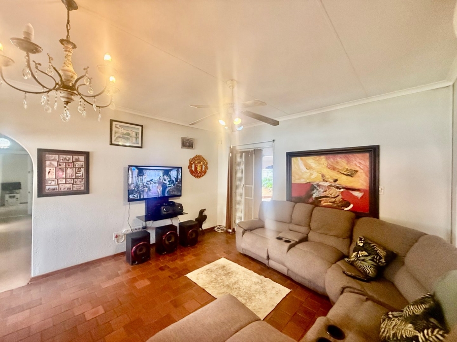 4 Bedroom Property for Sale in Schoemansville North West